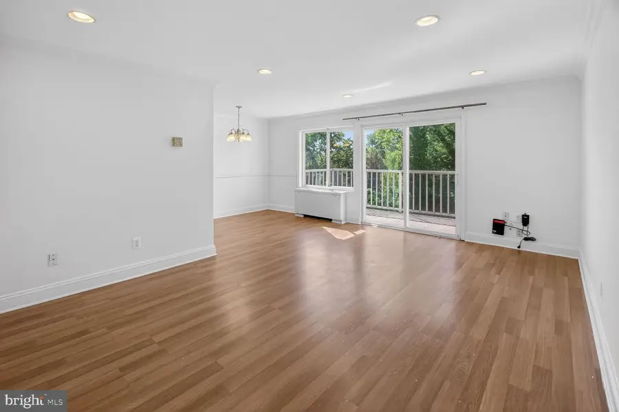 5601 Parker House Ter #304, Hyattsville, MD 20782 - #2