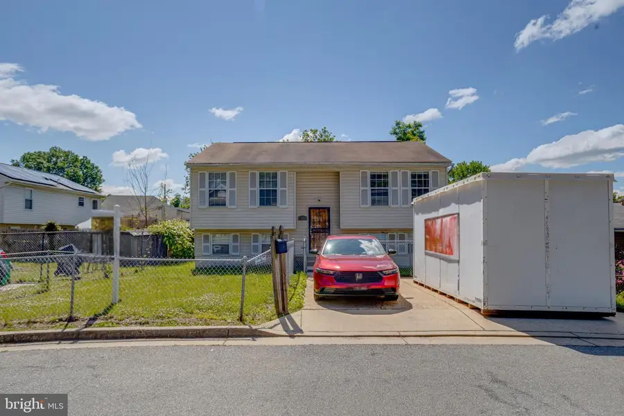 806 Balboa Ave, Capitol Heights, MD 20743 - #2