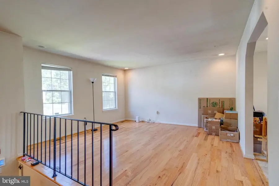 806 Balboa Ave, Capitol Heights, MD 20743 - #3