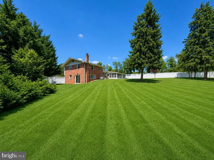 4805 Tamworth Ct, Temple Hills, MD 20748 - #2