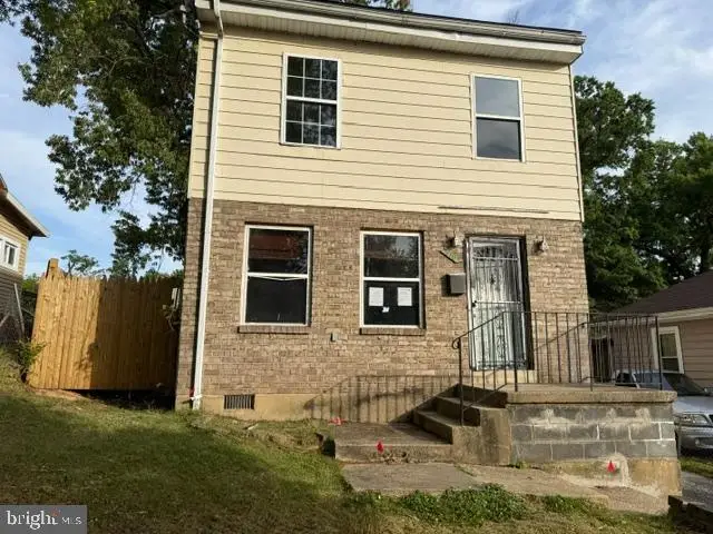 5707 Davey St, Capitol Heights, MD 20743 - #1