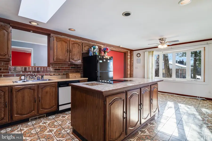 11313 Marlee Ave, Clinton, MD 20735 - #2