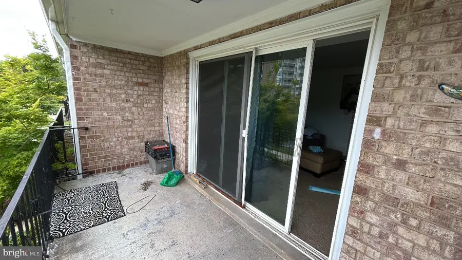 8108 Lakecrest Dr, Greenbelt, MD 20770 - #2