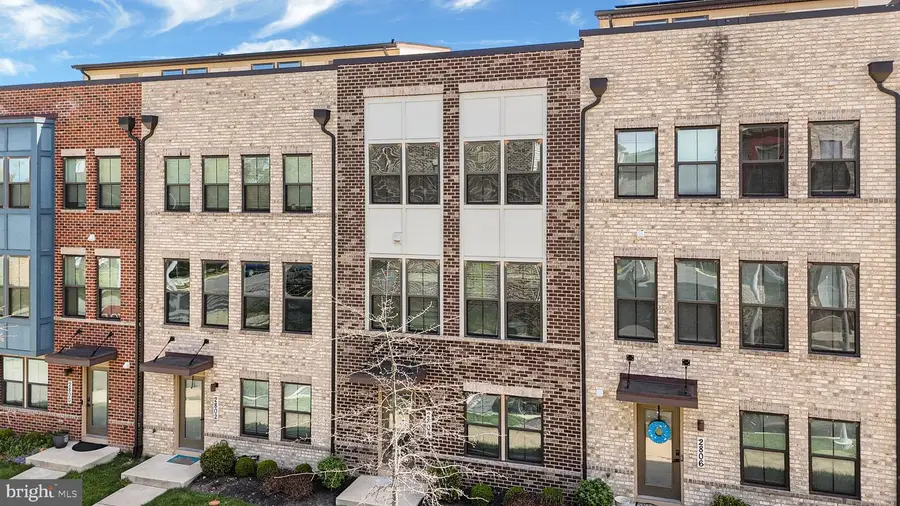 2804 Lewis Ave, Suitland, MD 20746 - #3
