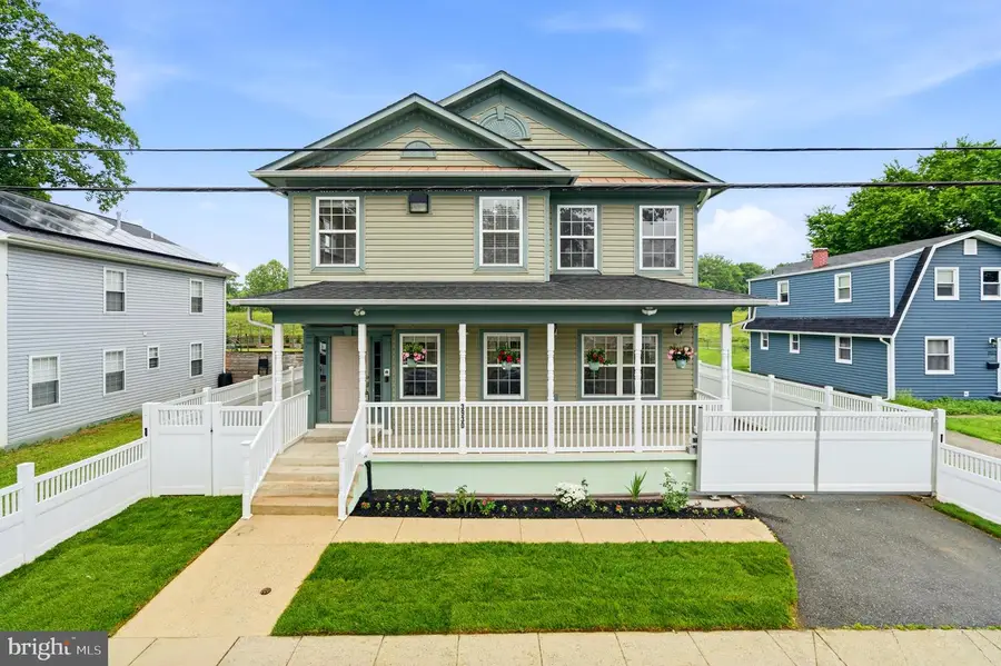 3930 Allison St, North Brentwood, MD 20722 - #2