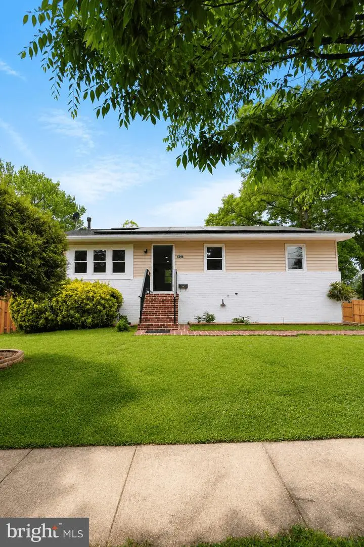6308 Barrs Ln, Lanham, MD 20706 - #2