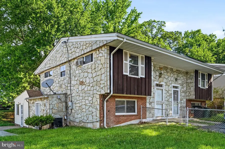 6516 Seat Pleasant Dr, Capitol Heights, MD 20743 - #2