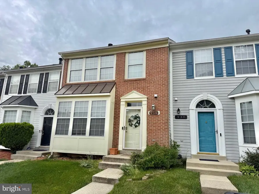 936 Lake Overlook Dr, Bowie, MD 20721 - #2