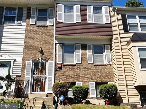 1725 Forest Park Dr, DISTRICT HEIGHTS, MD 20747