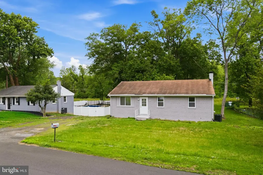 5709 Keppler Rd, Temple Hills, MD 20748 - #3