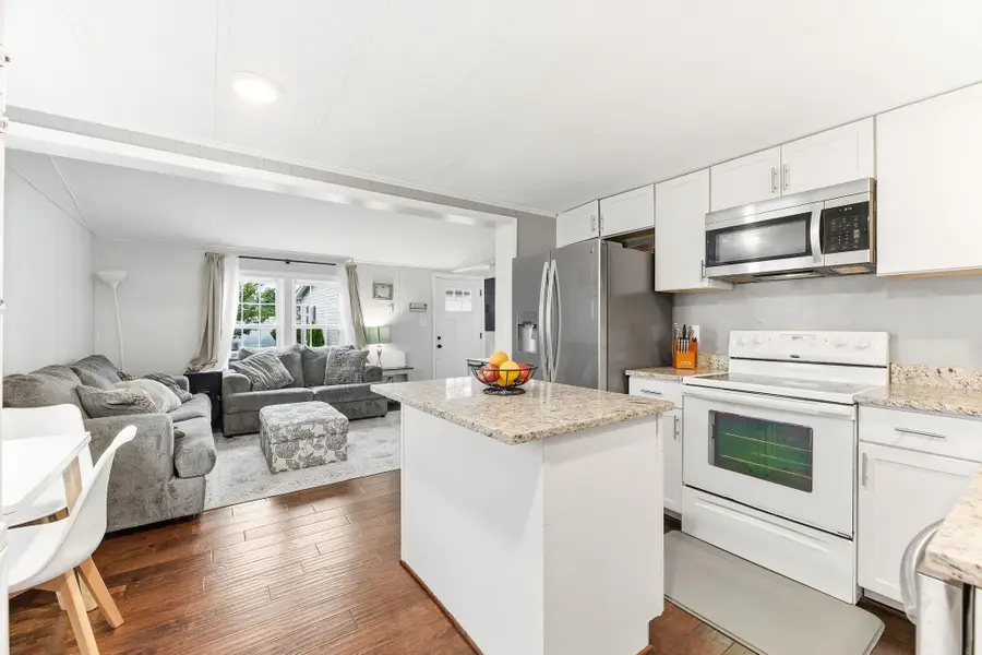 9132 Goldenrod Ln, Upper Marlboro, MD 20772 - #3