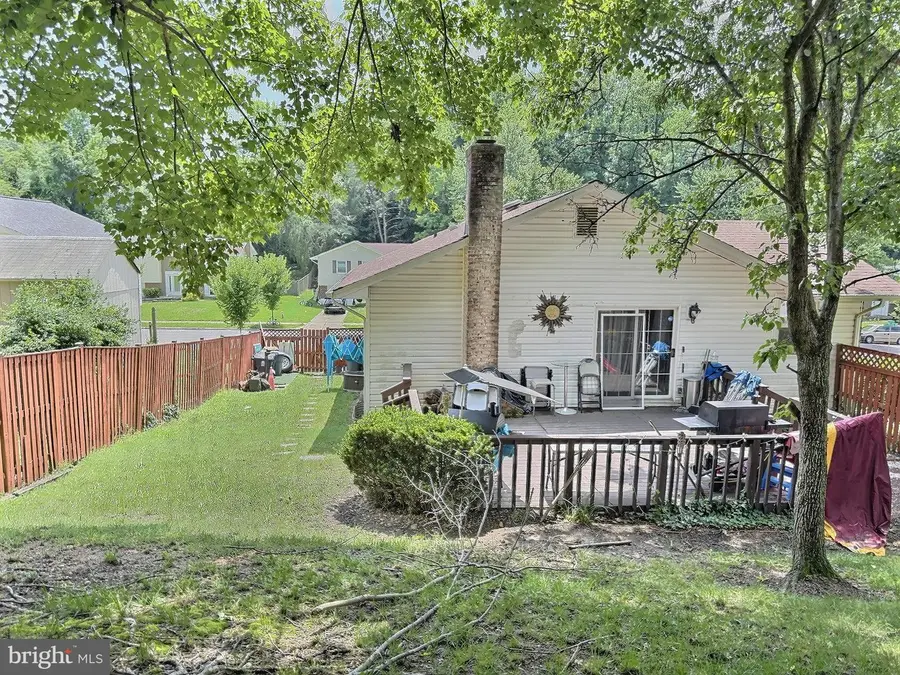 7610 Harpers Dr, Fort Washington, MD 20744 - #2