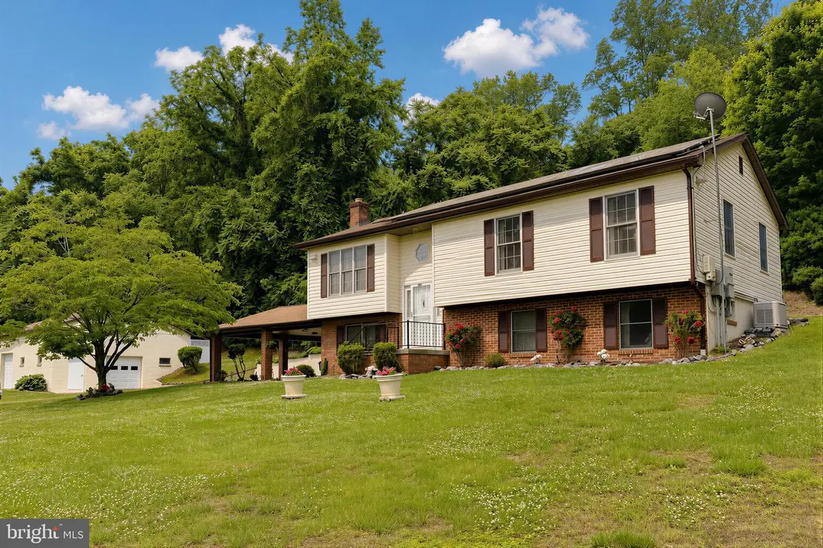 23401 Hawkins Dr, Aquasco, MD 20608 - #1