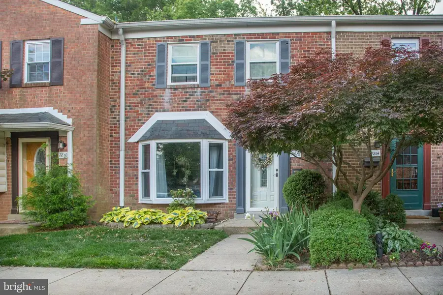 7812 Lakecrest Dr, Greenbelt, MD 20770 - #3
