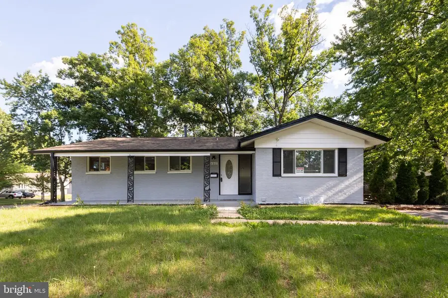 8607 Magnolia Dr, Lanham, MD 20706 - #2
