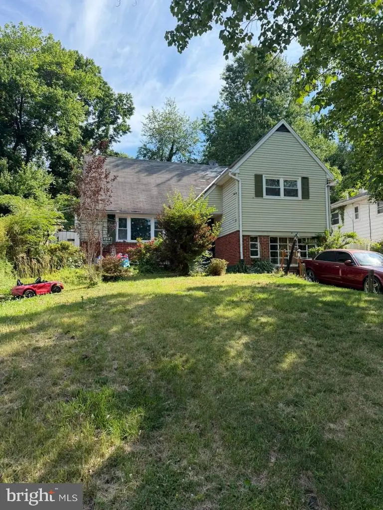 6104 Greenvale Pkwy, Riverdale, MD 20737 - #1