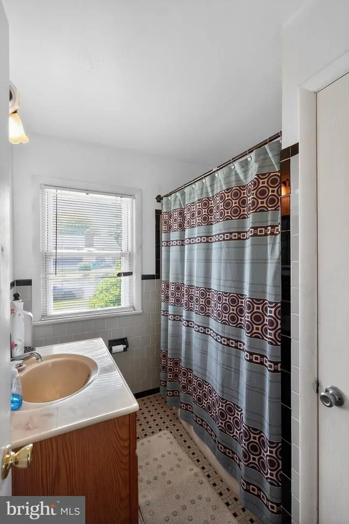 6509 Parkway Ct, Hyattsville, MD 20782 - #3