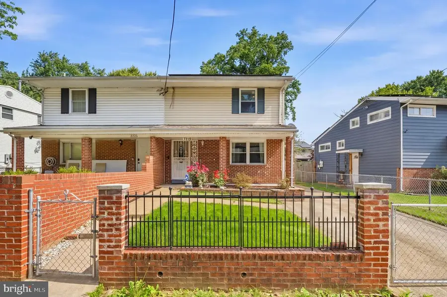 7219 Joplin St, Capitol Heights, MD 20743 - #2