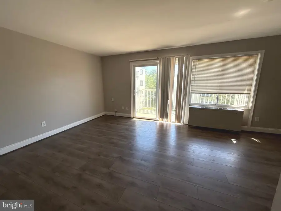 1005 Chillum Rd #301, Hyattsville, MD 20782 - #2