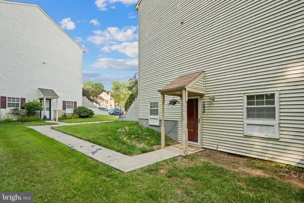 120 Azalea Ct #28-1, UPPER MARLBORO, MD 20774