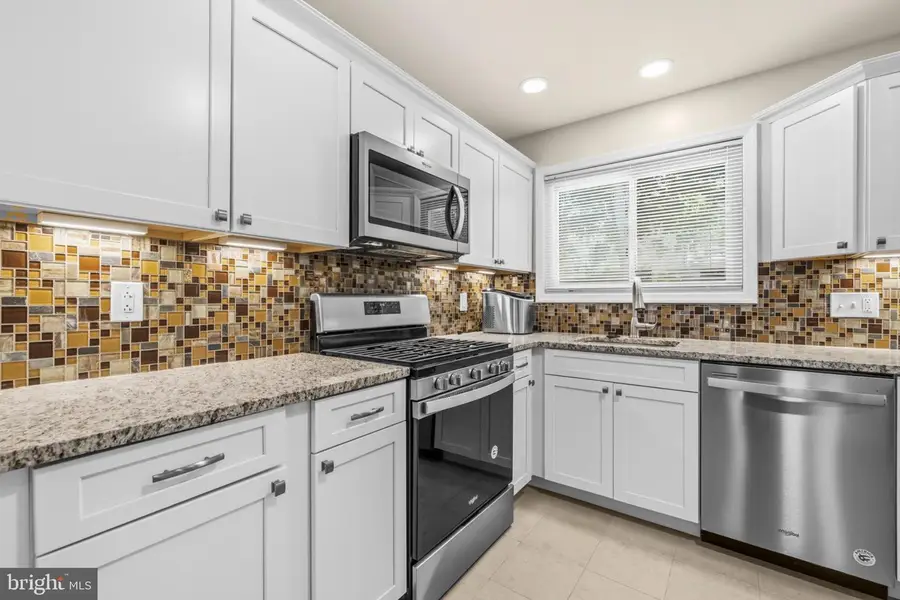 1504 Birchwood Dr, Oxon Hill, MD 20745 - #3