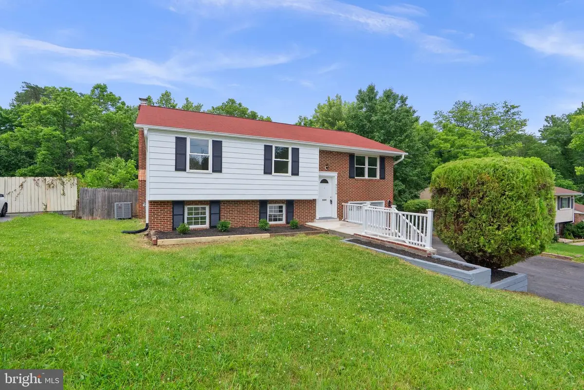 9716 Franklin Ave, Lanham, MD 20706 - #1