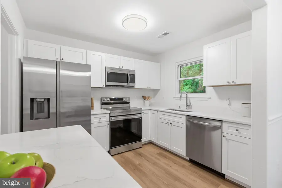 9716 Franklin Ave, Lanham, MD 20706 - #2