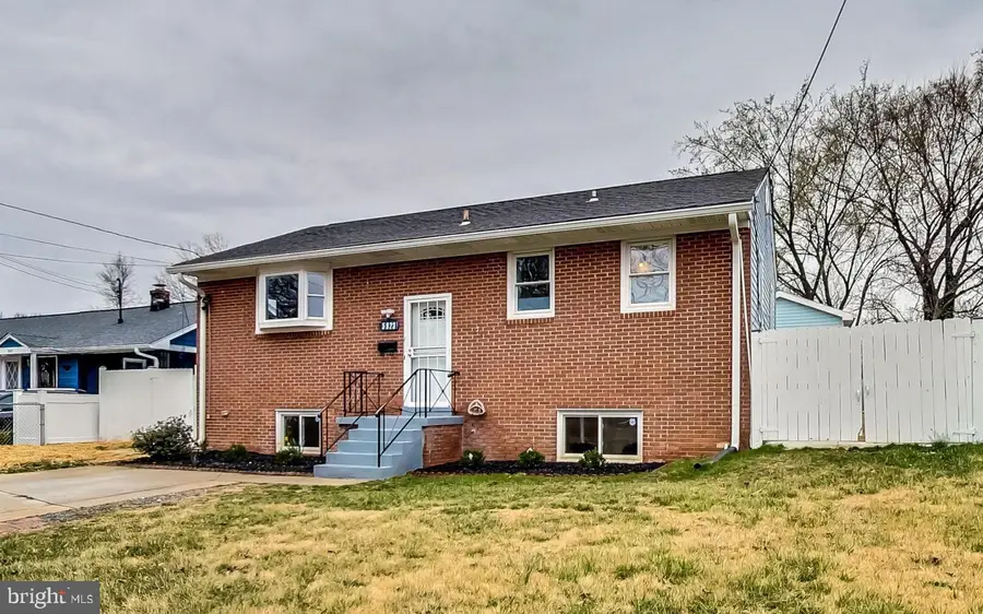 5923 Berwyn Rd, College Park, MD 20740 - #2