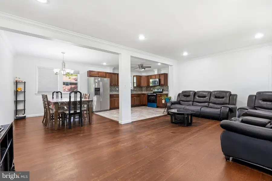 5900 Westbrook Ter, Hyattsville, MD 20784 - #3