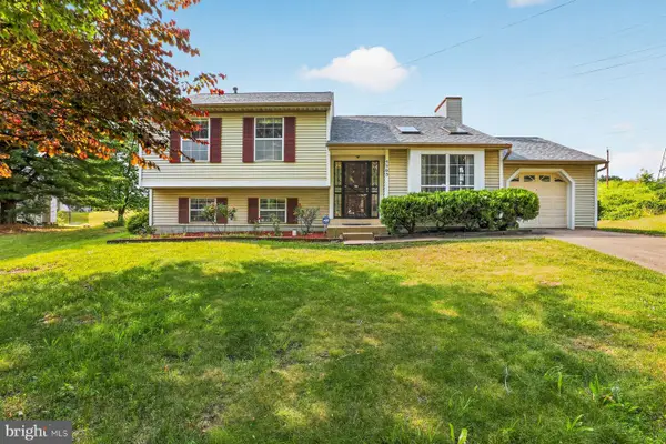 1103 Falconett Ct, UPPER MARLBORO, MD 20774