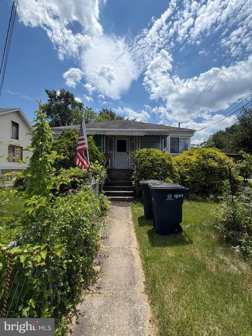 5309 Gallatin St, Hyattsville, MD 20781 - #1