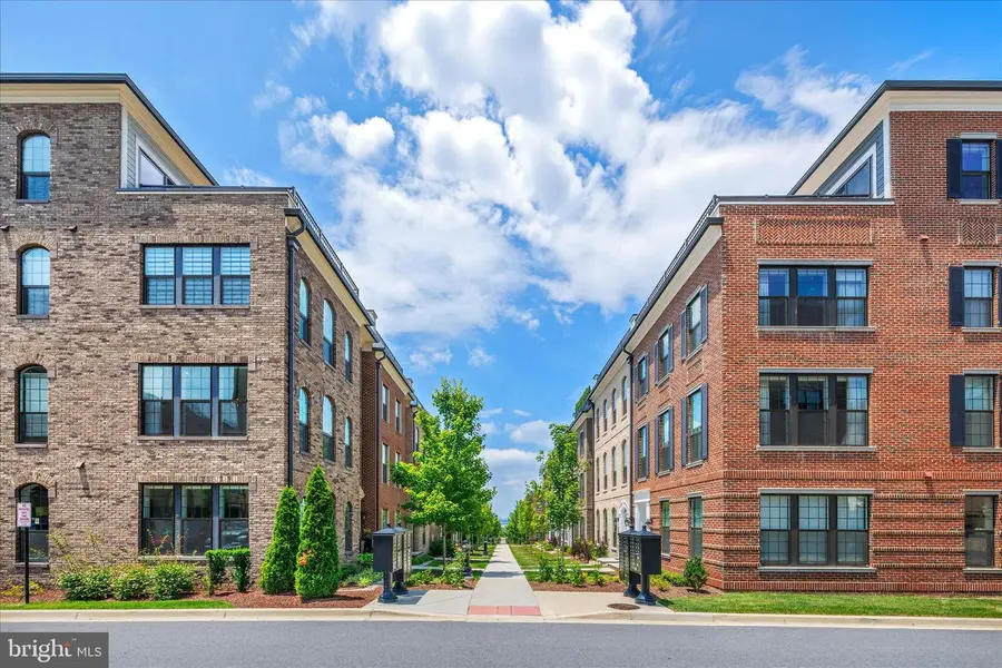 610 Leigh Way, Oxon Hill, MD 20745 - #2