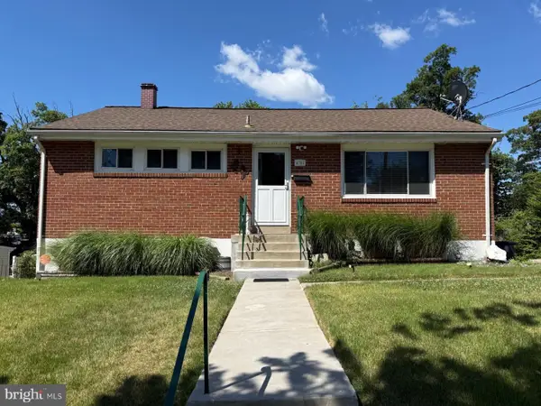 4702 66th Pl, HYATTSVILLE, MD 20784