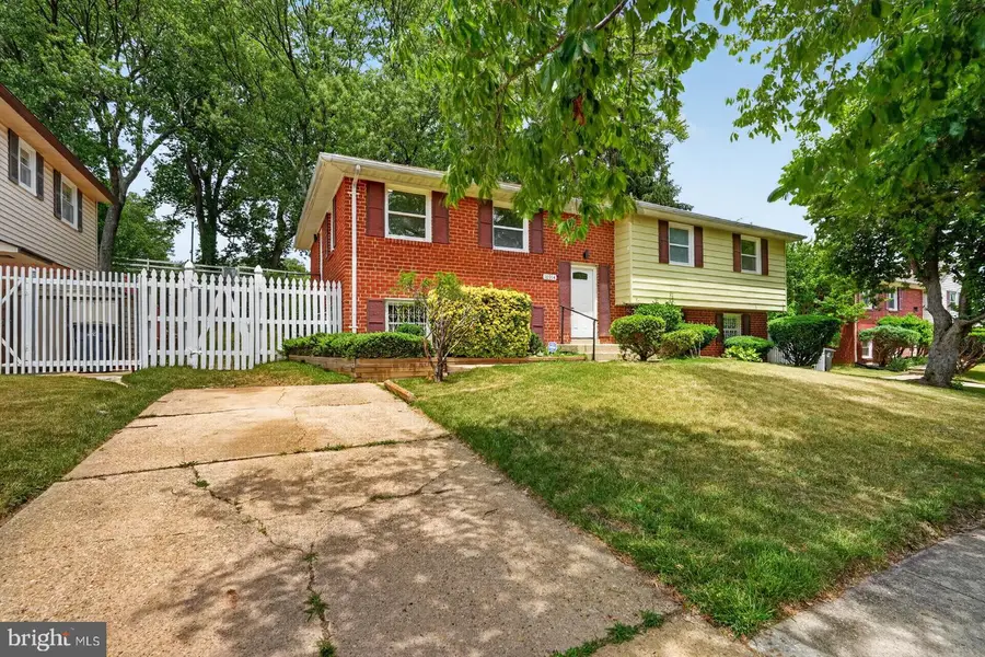 10914 Layton St, Upper Marlboro, MD 20774 - #2