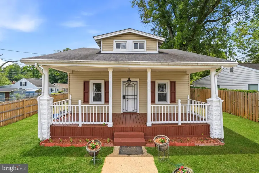 5033 Emo St, Capitol Heights, MD 20743 - #2