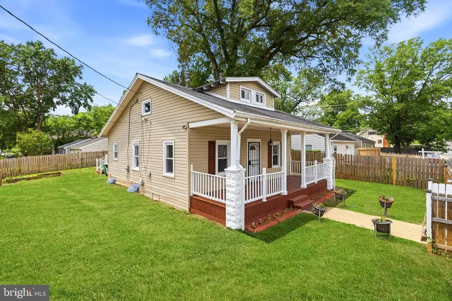 5033 Emo St, Capitol Heights, MD 20743 - #3