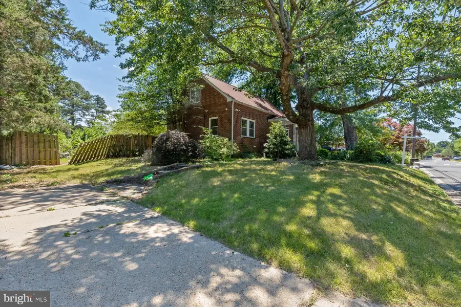4637 Lacy Ave, Suitland, MD 20746 - #2