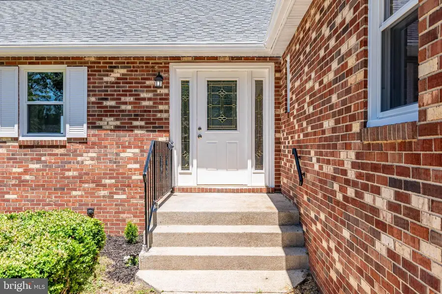 8822 Saunders Ln, Lanham, MD 20706 - #2