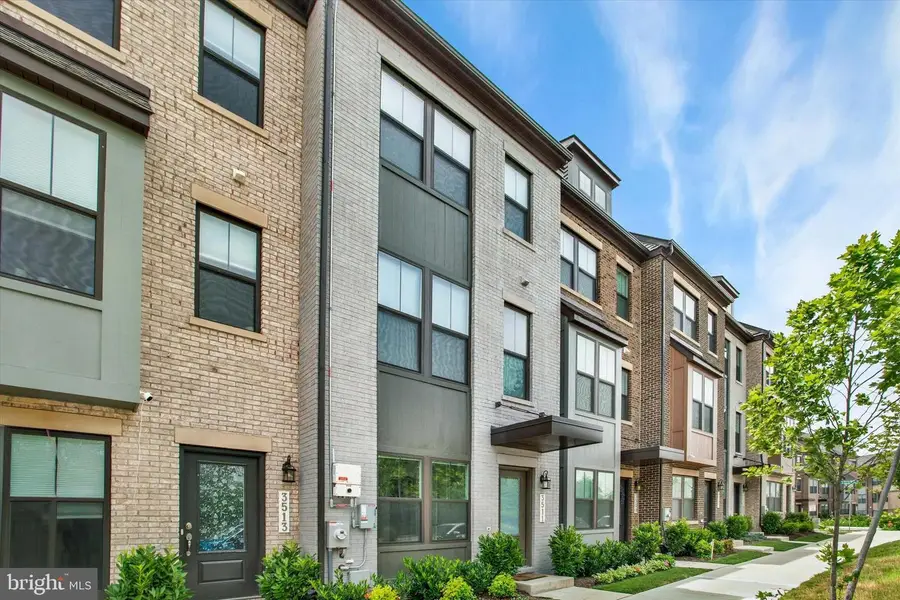 3511 Carnaby St, Hyattsville, MD 20782 - #2