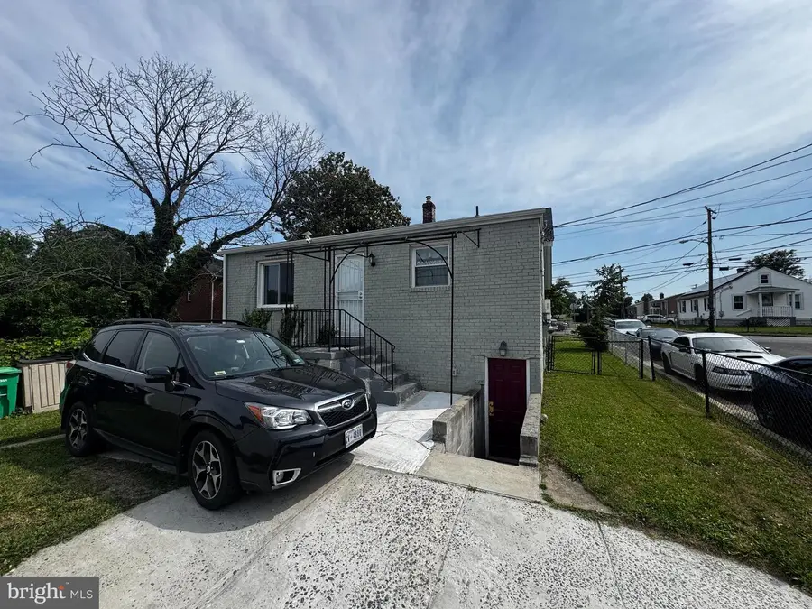 4814 Heath St, Capitol Heights, MD 20743 - #2