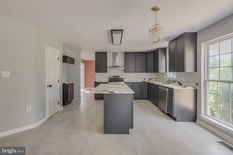 1004 Pembridge Ct, Bowie, MD 20716 - #2