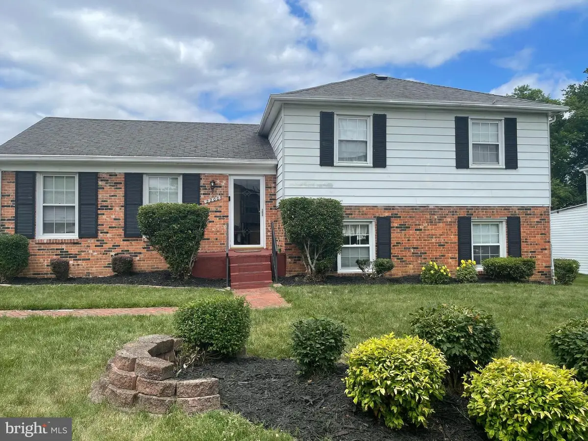 2200 Oaktree Ln, Temple Hills, MD 20748 - #1