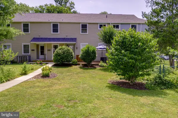 8-d Laurel Hill Rd, GREENBELT, MD 20770