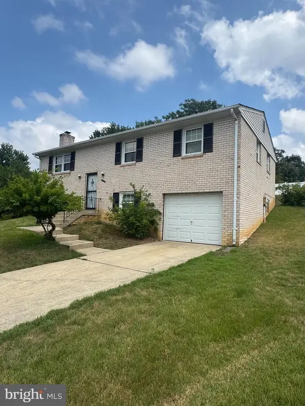 5204 Larwin Ct, TEMPLE HILLS, MD 20748