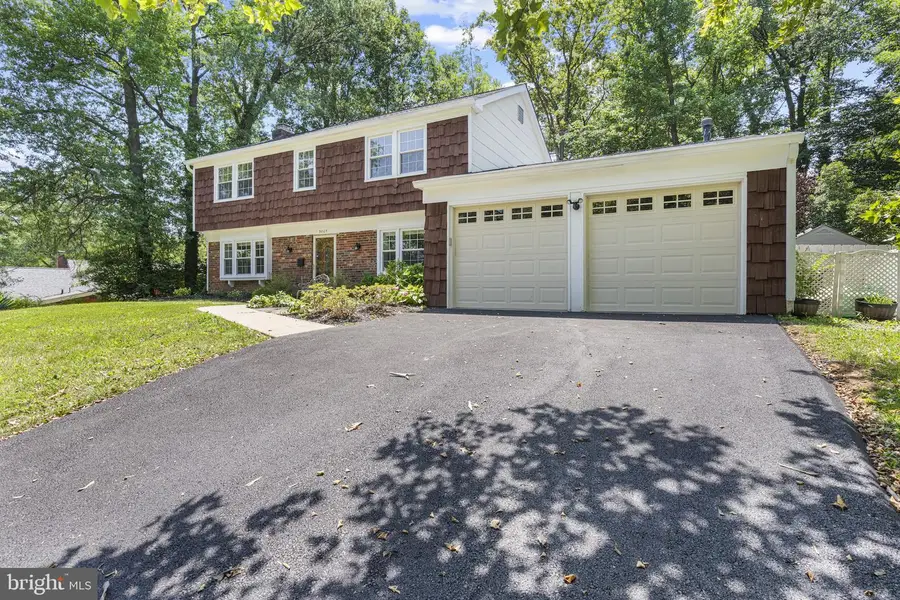 9005 Eastbourne Ln, Laurel, MD 20708 - #2