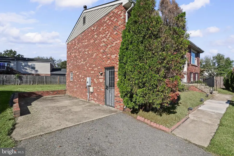 12112 Birchview Dr, Clinton, MD 20735 - #3