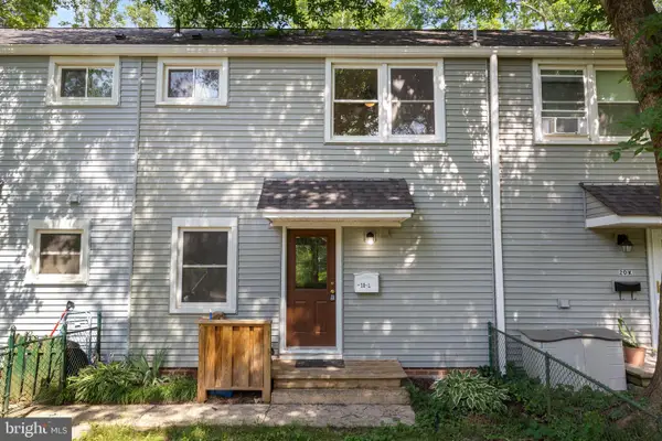 20 Hillside, GREENBELT, MD 20770