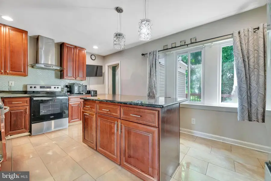 2703 Gaither St, Temple Hills, MD 20748 - #3