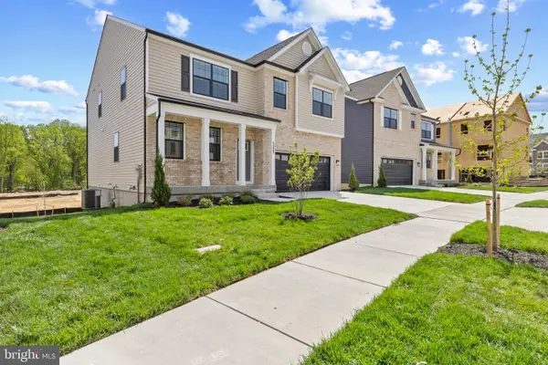 5115 Glistening Pond Way, UPPER MARLBORO, MD 20772