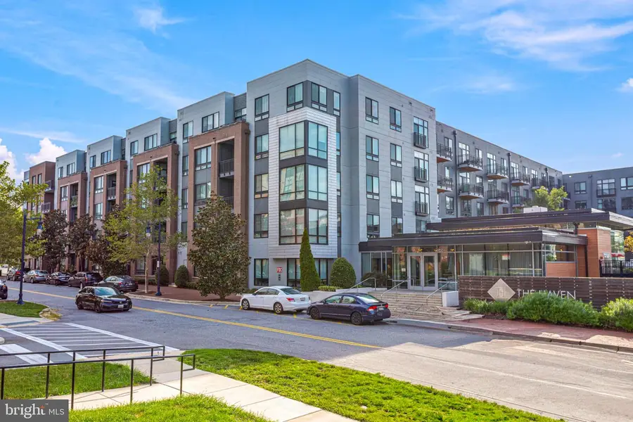 145 Riverhaven Dr #208, National Harbor, MD 20745 - #3